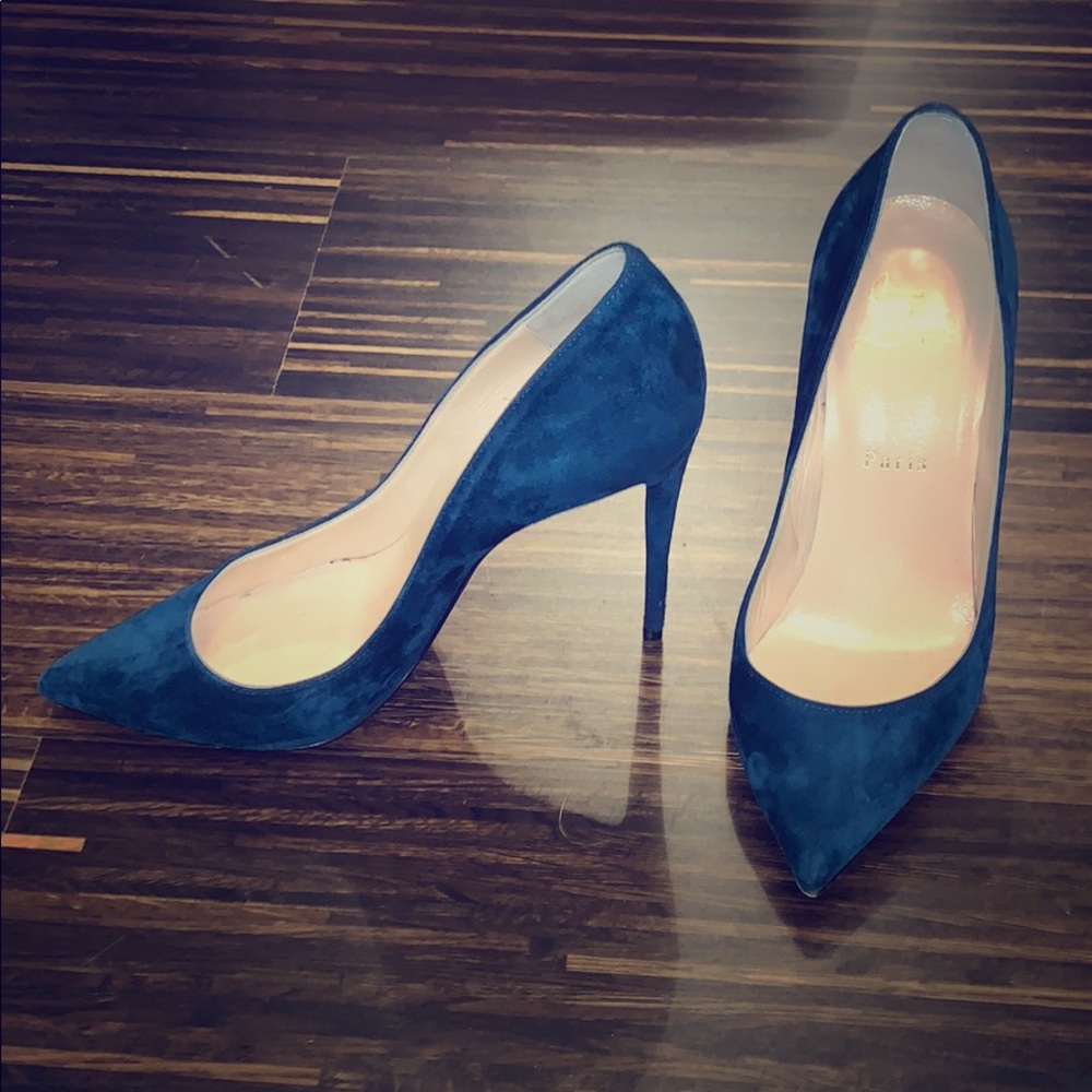 Sz 37 Louboutin Midnight blue